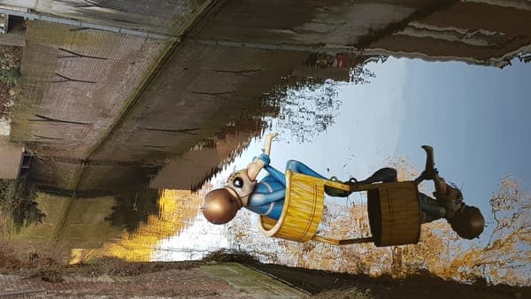 2019-02-23 Kikker eet vrouw - Den Bosch