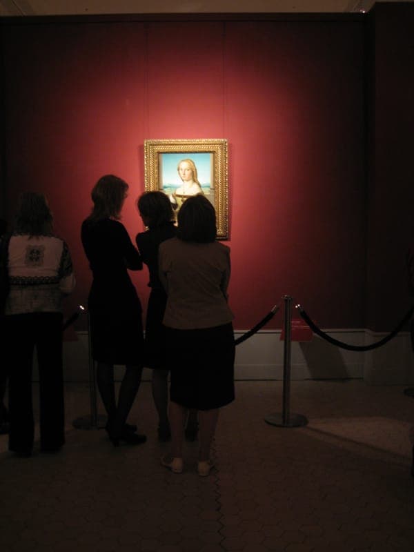 Lady with unicorn in Pushkin museum 01