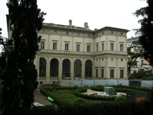 Villa farnesina 01